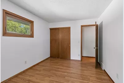 1528 Aquila Avenue N, Golden Valley, MN 55427 - Photo 19