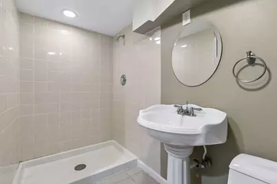 1528 Aquila Avenue N, Golden Valley, MN 55427 - Photo 31