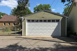 2955 Queen Ave N, Minneapolis, MN 55411 - Photo 9