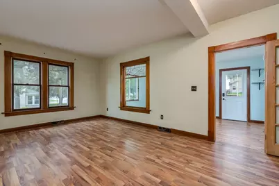 303 Broadway, Hanska, MN 56041 - Photo 9
