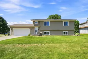 2201 Kessler Ln, Chaska, MN 55318 - Photo 1