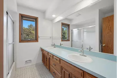 454 Oday Street S, Maplewood, MN 55119 - Photo 29