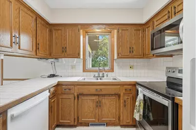 454 Oday Street S, Maplewood, MN 55119 - Photo 17