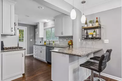 2940 Maryland Avenue S, Saint Louis Park, MN 55426 - Photo 9