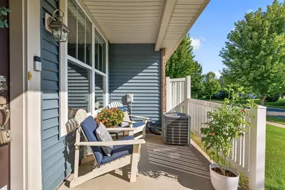 9540 Washington Boulevard #5, Chanhassen, MN 55317 - Photo 3