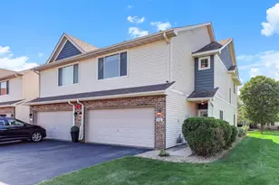 146 Shetland Ln, Lino Lakes, MN 55014 - Photo 3