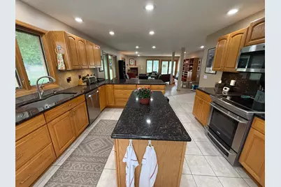 305 Salem Point Drive SW, Rochester, MN 55902 - Photo 9
