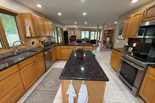 305 Salem Point Dr SW, Rochester, MN 55902 - Photo 9