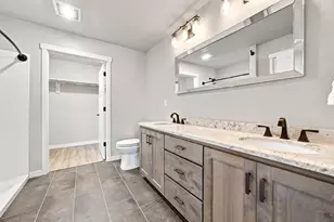 1102 Lilac Ln, Moorhead, MN 56560 - Photo 17