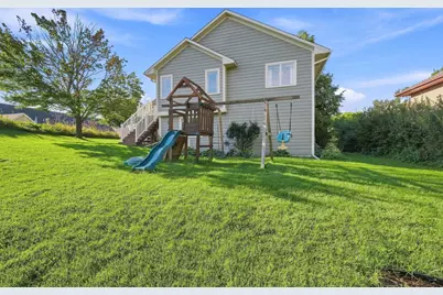 656 E 2nd Street, Waconia, MN 55387 - Photo 27