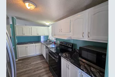 320 6th Avenue NE, Plainview, MN 55964 - Photo 13