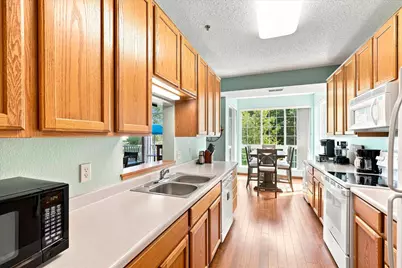 15001 Burnhaven Drive #207, Burnsville, MN 55306 - Photo 3