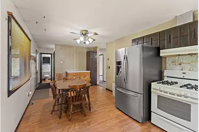 28564 Zurich Street NE, North Branch, MN 55056 - Photo 5