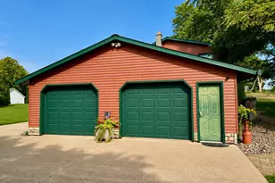 140 2nd St S, Lewiston, MN 55952 - Photo 3