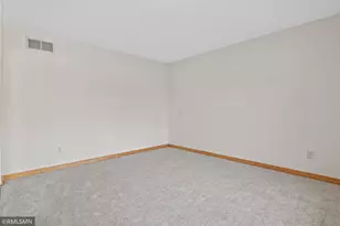 7688 Dunmore Rd, Woodbury, MN 55125 - Photo 13