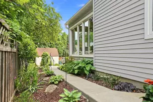 3410 Zenith Ave N, Robbinsdale, MN 55422 - Photo 75