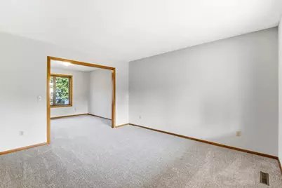 8160 Neal Avenue N, Stillwater, MN 55082 - Photo 9