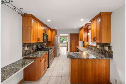 62 Juniper Street, Mahtomedi, MN 55115 - Photo 5