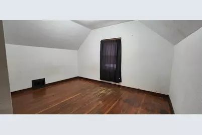 400 Short Line Avenue, Sunburg, MN 56289 - Photo 15