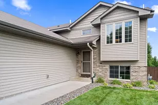 1704 Jefferson St S, Cambridge, MN 55008 - Photo 3