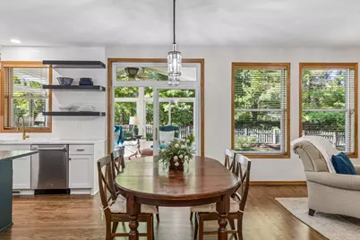 9025 Sunnyvale Drive, Chanhassen, MN 55317 - Photo 17
