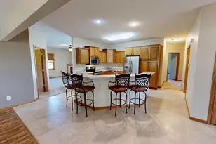 2858 9th Ave SE, Willmar, MN 56201 - Photo 11