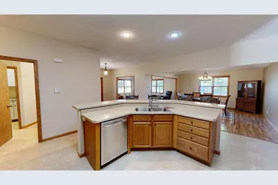 2858 9th Avenue SE, Willmar, MN 56201 - Photo 7