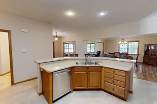 2858 9th Ave SE, Willmar, MN 56201 - Photo 7