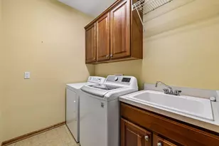 7762 Vasserman Pl, Chanhassen, MN 55317 - Photo 15