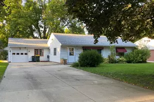 912 13th Ave SW, Willmar, MN 56201 - Photo 1