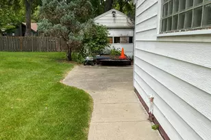 912 13th Ave SW, Willmar, MN 56201 - Photo 3