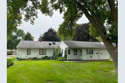 912 13th Avenue SW, Willmar, MN 56201 - Photo 9