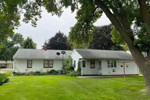 912 13th Ave SW, Willmar, MN 56201 - Photo 9