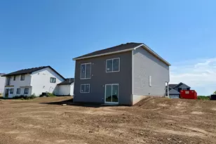1926 Pierce St S, Cambridge, MN 55008 - Photo 3