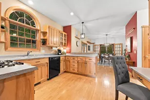 426 Rolling Hills Ln, Hudson, WI 54016 - Photo 5