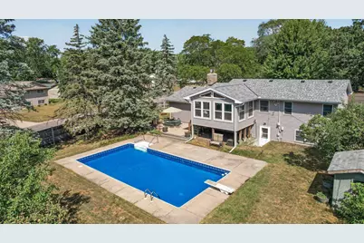 10657 Verdin Street NW, Coon Rapids, MN 55433 - Photo 11