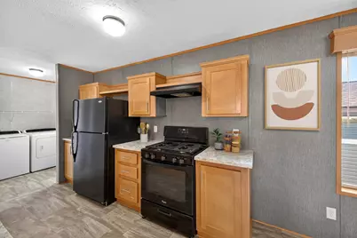 400 E Baldwin Avenue, Kellogg, MN 55945 - Photo 7