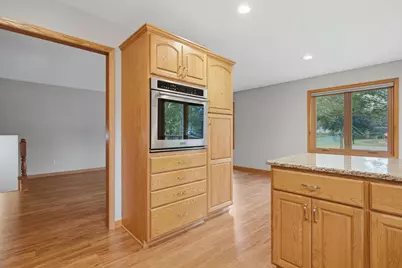 2704 13th Avenue NW, Willmar, MN 56201 - Photo 9