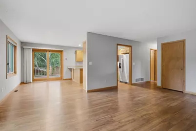 2704 13th Avenue NW, Willmar, MN 56201 - Photo 5