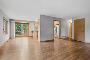 2704 13th Ave NW, Willmar, MN 56201 - Photo 5
