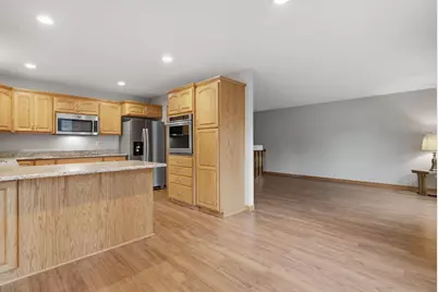2704 13th Avenue NW, Willmar, MN 56201 - Photo 7