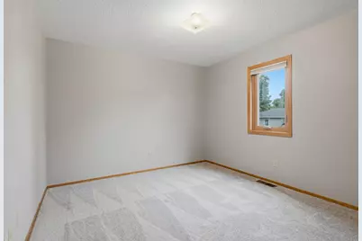 2704 13th Avenue NW, Willmar, MN 56201 - Photo 13