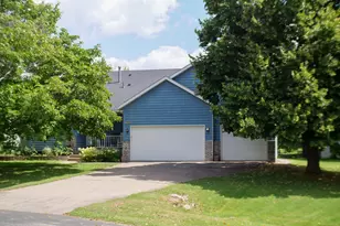 1656 Mark Ct, Shakopee, MN 55379 - Photo 3