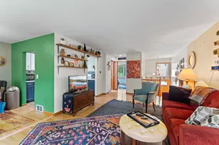348 W Eagle Lake Dr, Maple Grove, MN 55369 - Photo 5