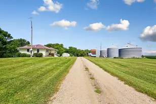 188 40th St, Dunnell, MN 56127 - Photo 1
