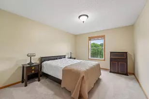 10733 Falling Water Ln, Woodbury, MN 55129 - Photo 27