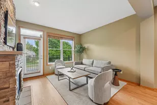 10733 Falling Water Ln, Woodbury, MN 55129 - Photo 3