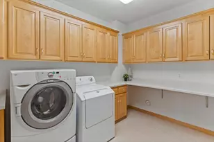 10605 54th Ave N, Plymouth, MN 55442 - Photo 29