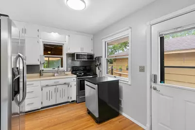 2726 Dellwood Street, Roseville, MN 55113 - Photo 9