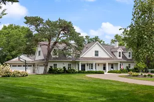 415 Highcroft Rd, Wayzata, MN 55391 - Photo 1